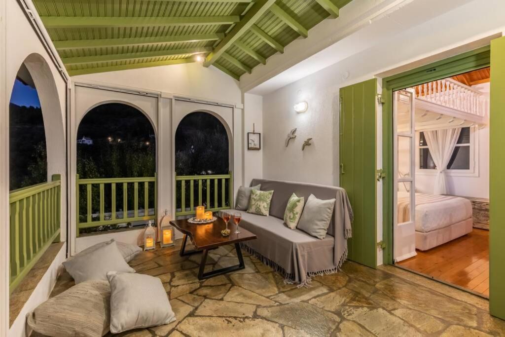 Nina-Myrtia Countryside House Skopelos Ditropo Exterior foto