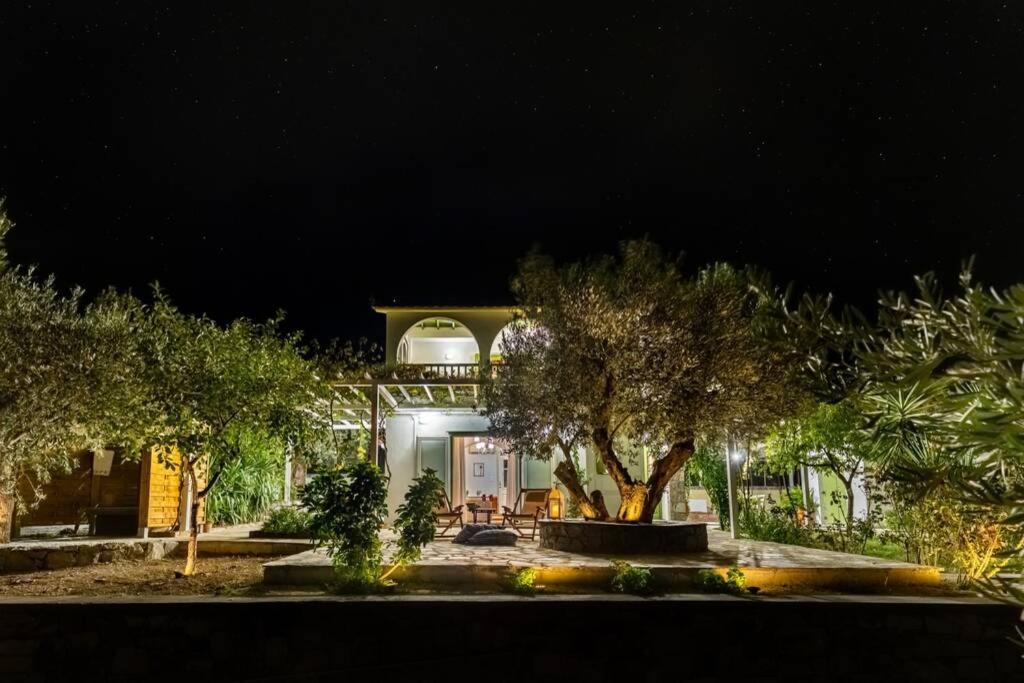 Nina-Myrtia Countryside House Skopelos Ditropo Exterior foto
