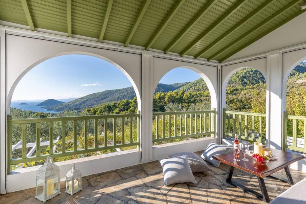 Nina-Myrtia Countryside House Skopelos Ditropo Exterior foto