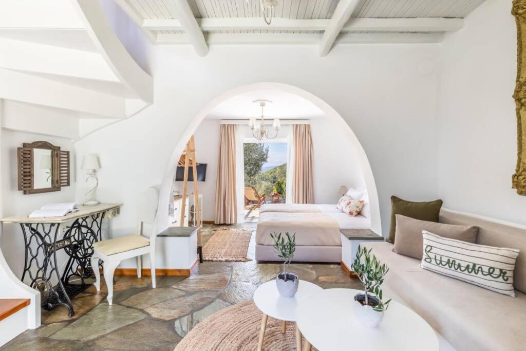 Nina-Myrtia Countryside House Skopelos Ditropo Exterior foto