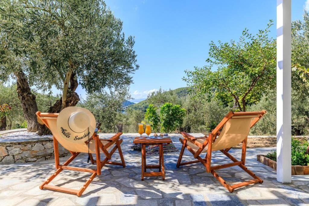 Nina-Myrtia Countryside House Skopelos Ditropo Exterior foto