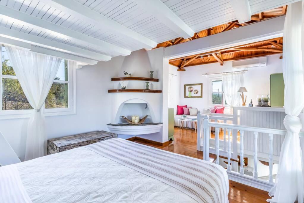 Nina-Myrtia Countryside House Skopelos Ditropo Exterior foto